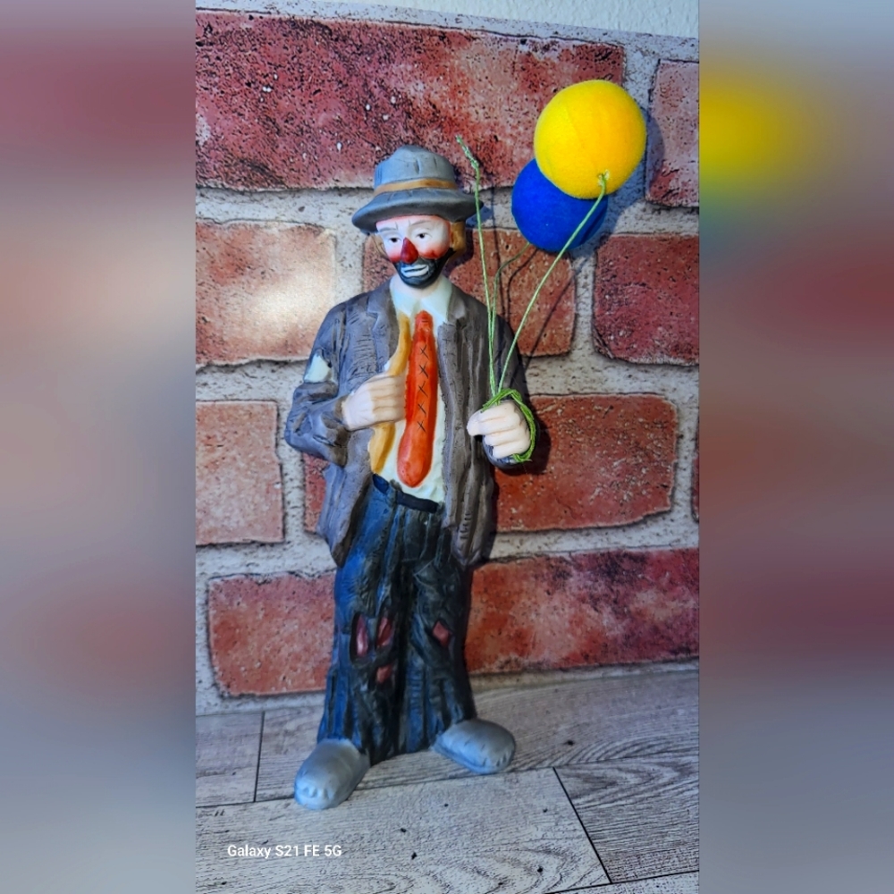 EMMETT KELLY JR. CLOWN